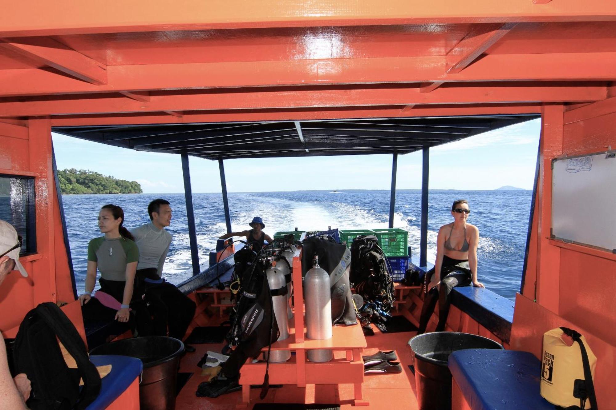 Bunaken Cha Cha Nature Resort Экстерьер фото