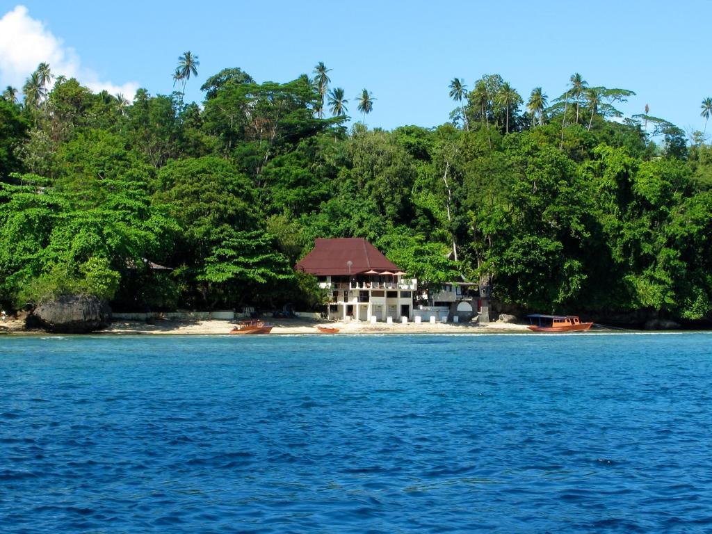 Bunaken Cha Cha Nature Resort Экстерьер фото